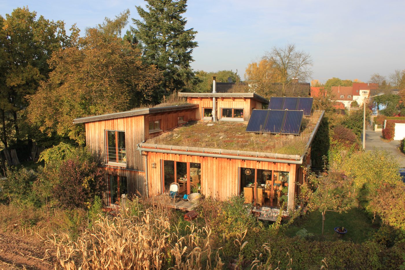 Capteurs solaires thermiques installés sur une toiture près de Anglet